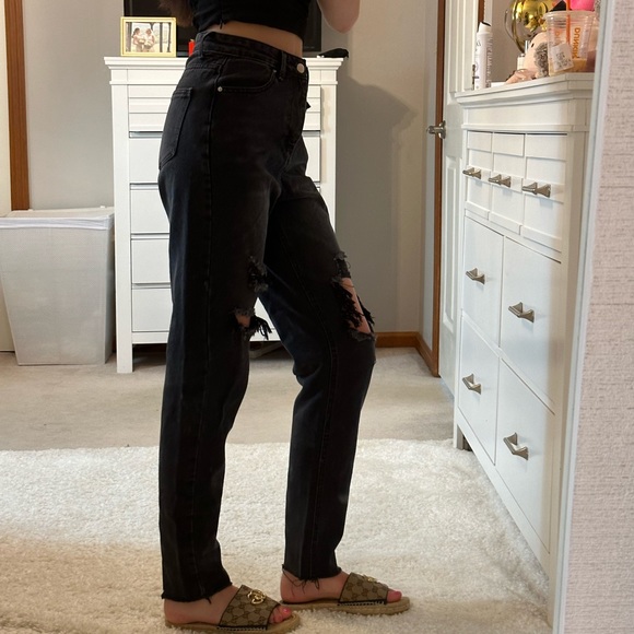 SHEIN Jeans - Picture 2 of 4